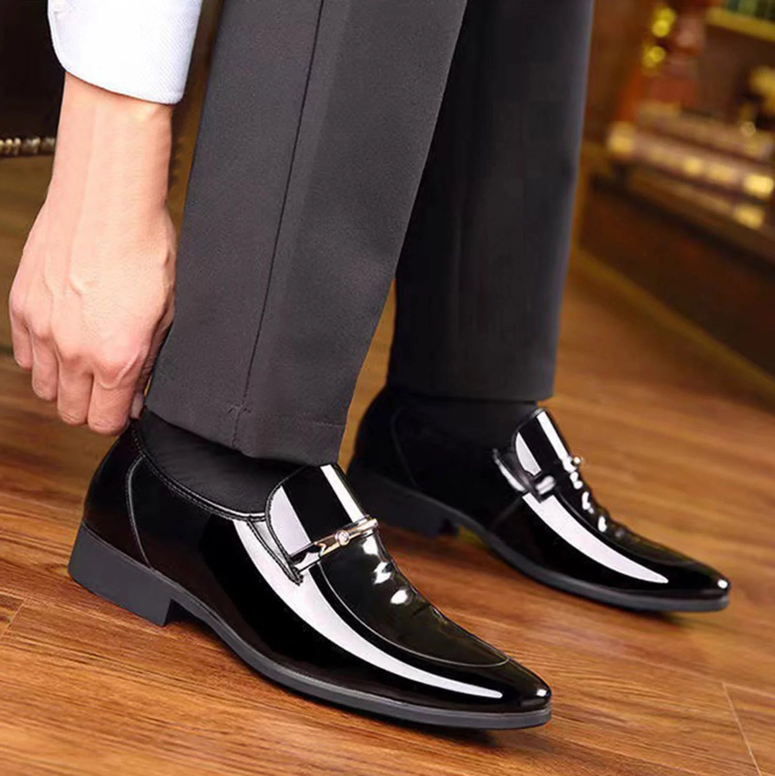 Adult Men Shoes Extra Wide Shoes for Men Leather Classic Style Mens Shoes Fashion Metal Strip Decoration Leather Shoe Horn for Men Black 10
